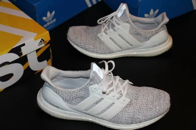 adidas Ultra Boost Sneakers 4.0 Non Dye Cloud White F361...