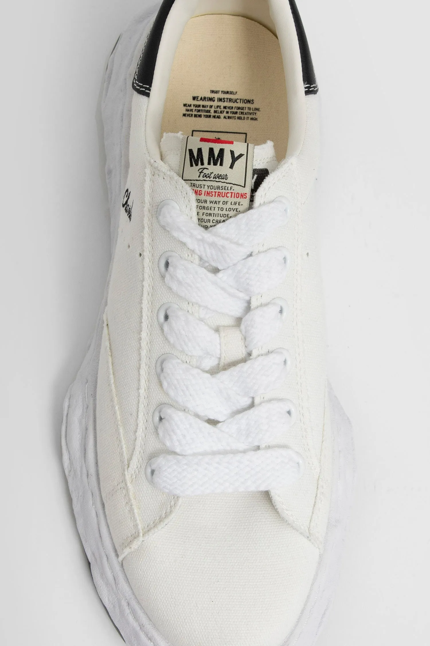 maison mihara yasuhiro charles canvas low-top sneakers