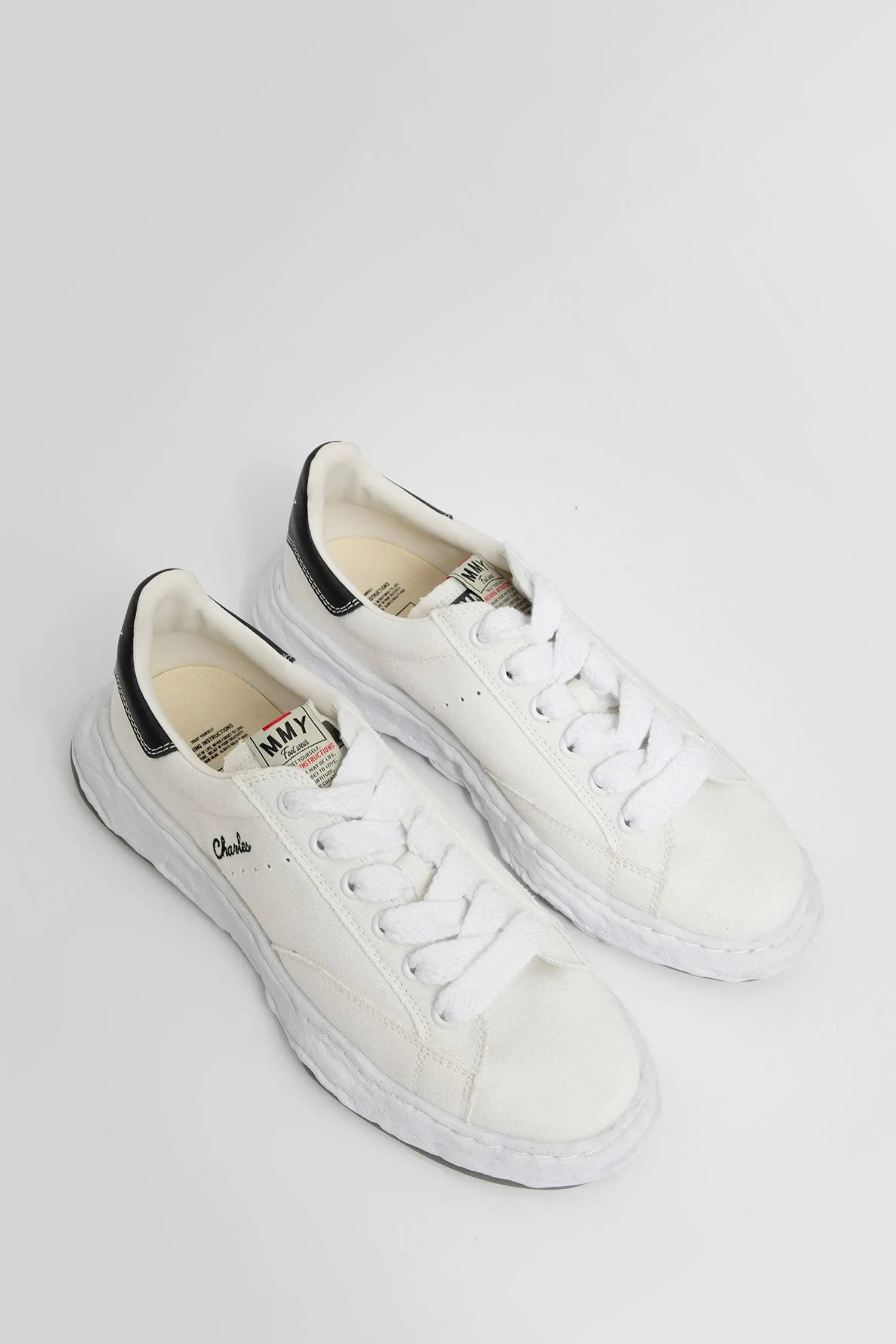 maison mihara yasuhiro charles canvas low-top sneakers