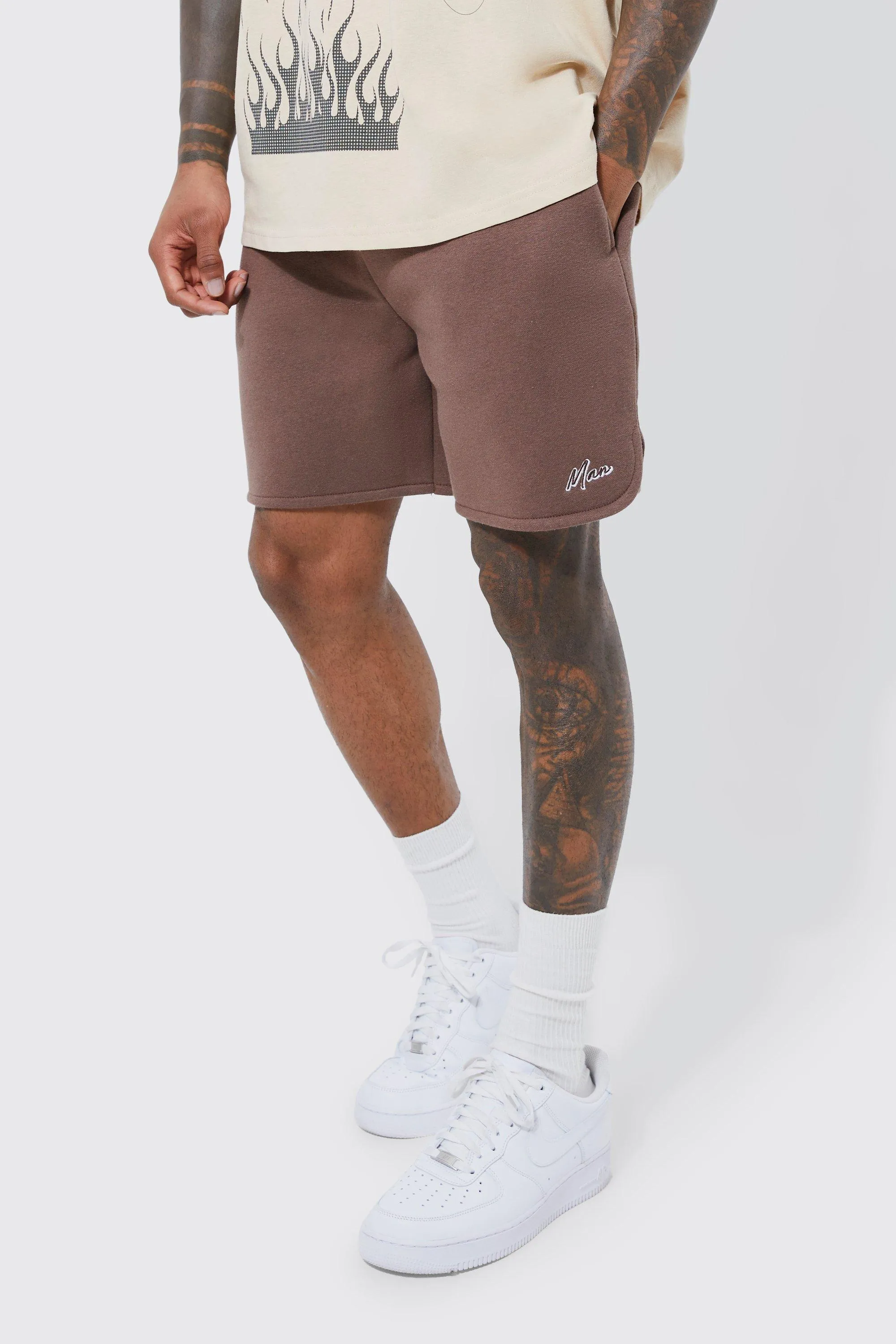 Man Short Loose Fit Curved Hem Jersey Short | boohooMAN UK