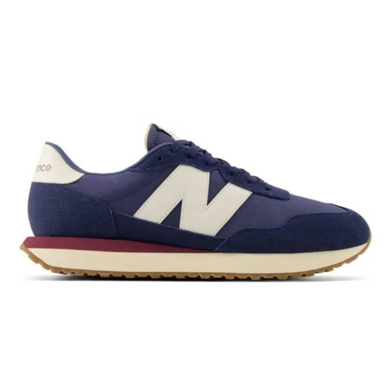 New balance azul navy letra blanca