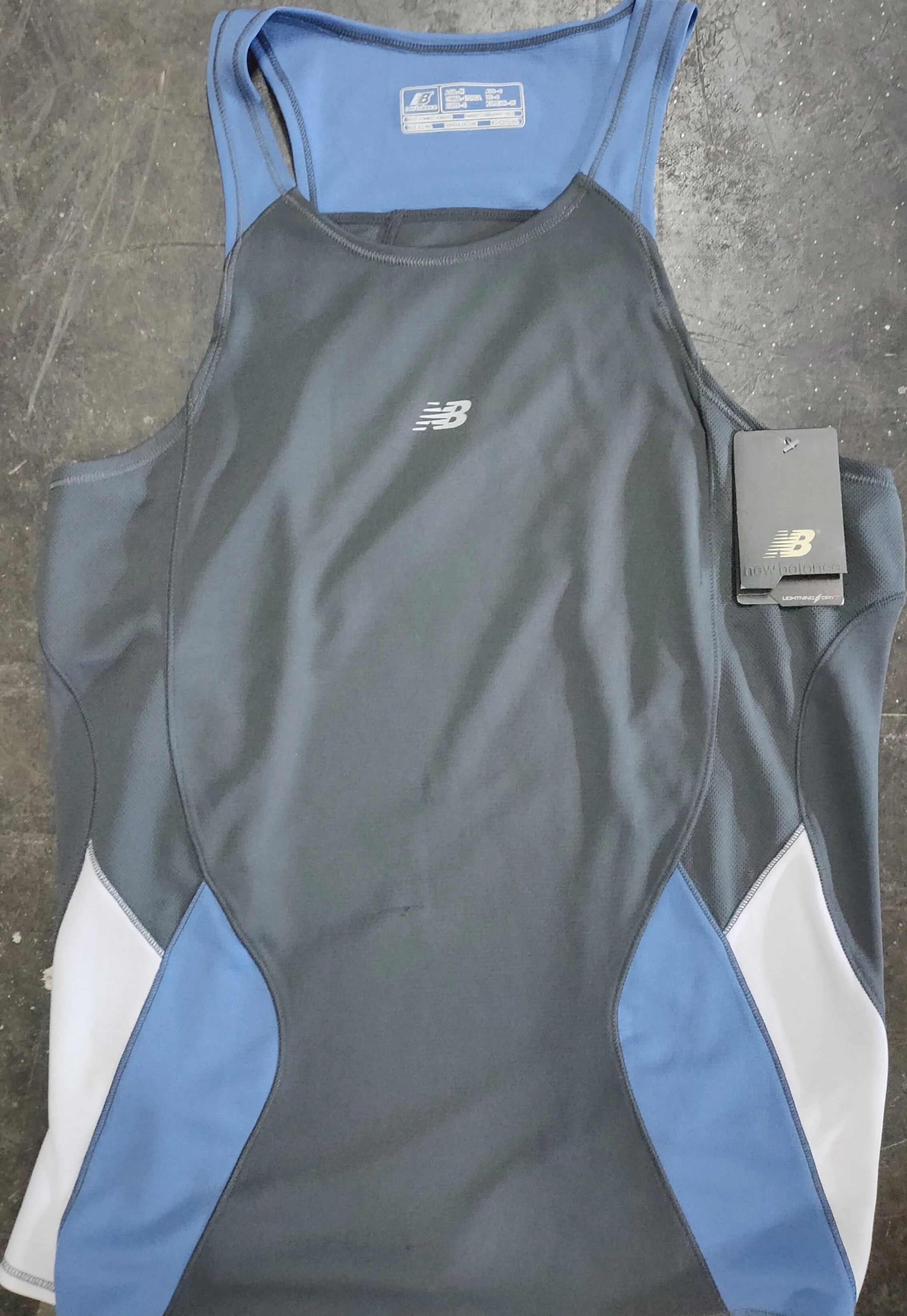 New Balance - Men's Tech Run Singlet +++